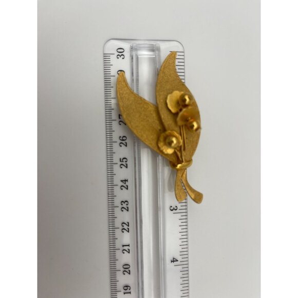 Vintage Brooch Matte Shiny Gold Tone Flowers Leaves 3" - Picture 5 of 6
